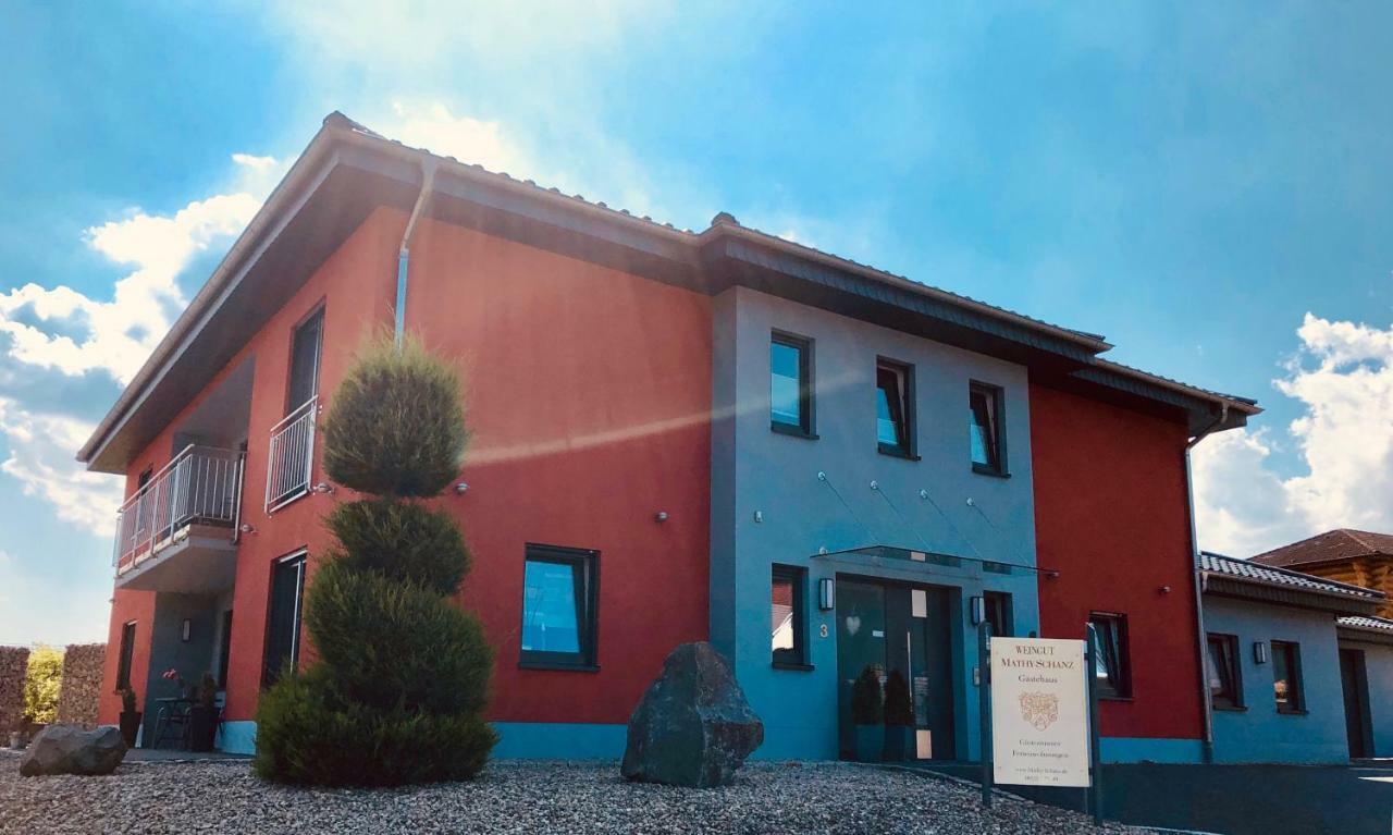 Gaestehaus Weingut Mathy-Schanz Osann-Monzel 외부 사진